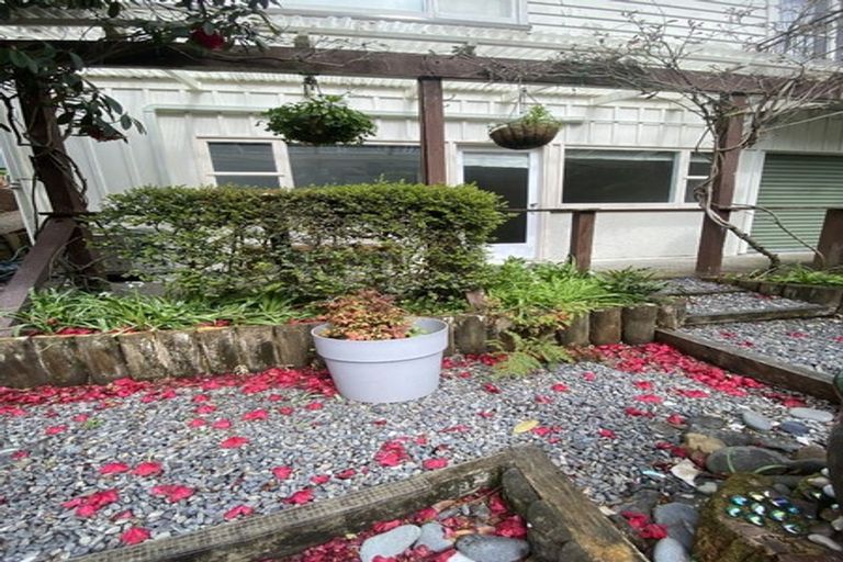 Photo of property in 28 Delhi Crescent, Khandallah, Wellington, 6035