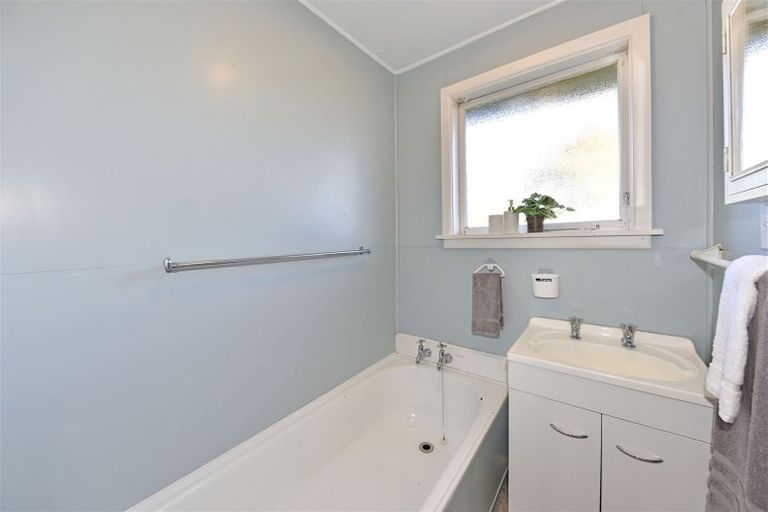 Photo of property in 7 Dominion Avenue, Spreydon, Christchurch, 8024