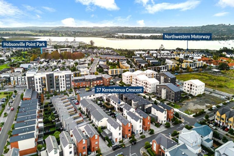 Photo of property in 37 Kerewhenua Crescent, Hobsonville, Auckland, 0616