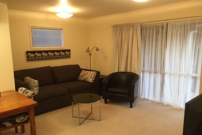 Photo of property in 44 Pacific Parade, Army Bay, Whangaparaoa, 0930