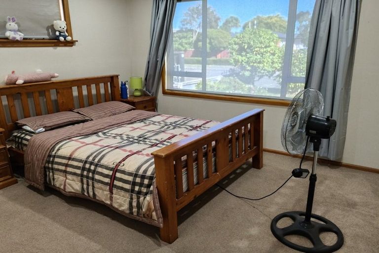 Photo of property in 13 Dunstan Crescent, Hornby, Christchurch, 8042
