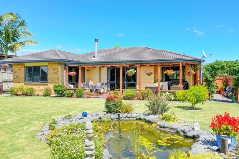 Photo of property in 35 Edgewater Grove, Whakatane, 3120