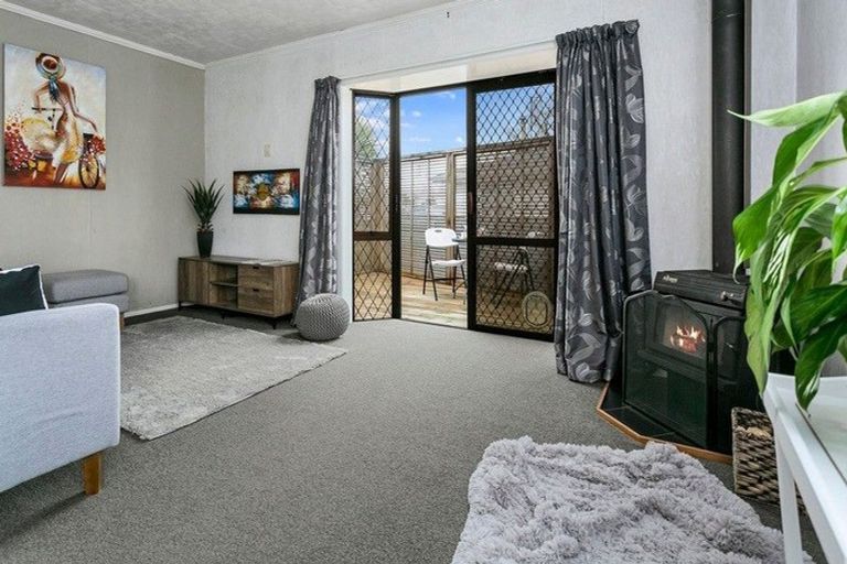 Photo of property in 13 Nevis Crescent, Tokoroa, 3420