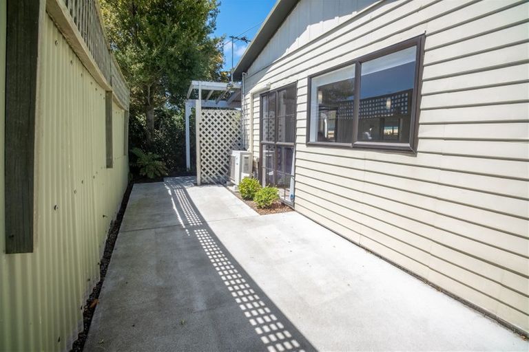 Photo of property in 2/67 Geraldine Street, Edgeware, Christchurch, 8013