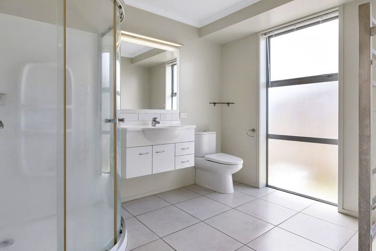 Photo of property in 20 Sando Way, One Tree Point, 0118