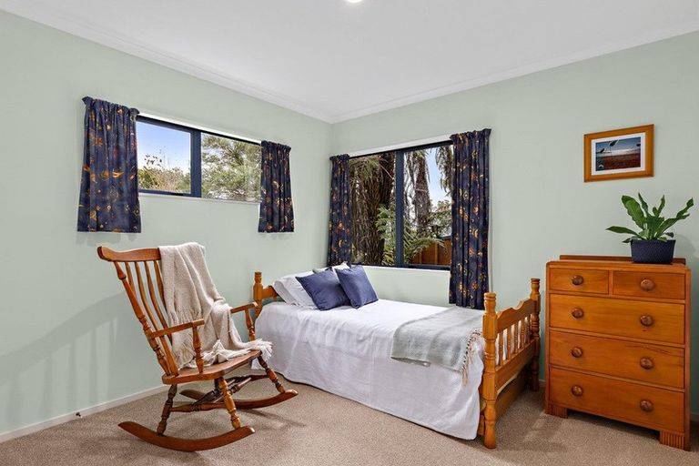 Photo of property in 43 Pohutukawa Road, Whenuapai, Auckland, 0618