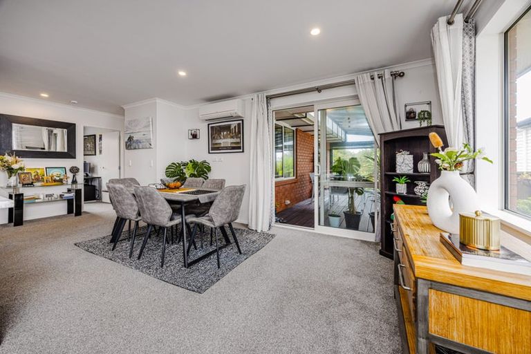 Photo of property in 31 Black Beech Crescent, Takanini, 2110