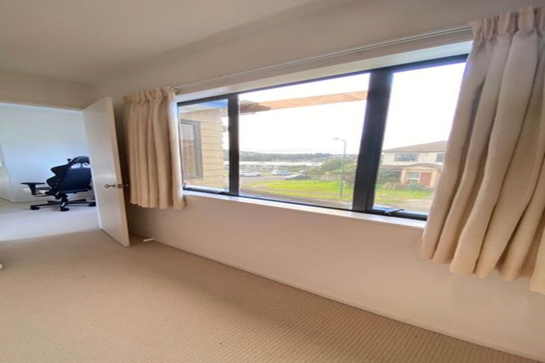 Photo of property in 1 Cetona Court, Flat Bush, Auckland, 2019