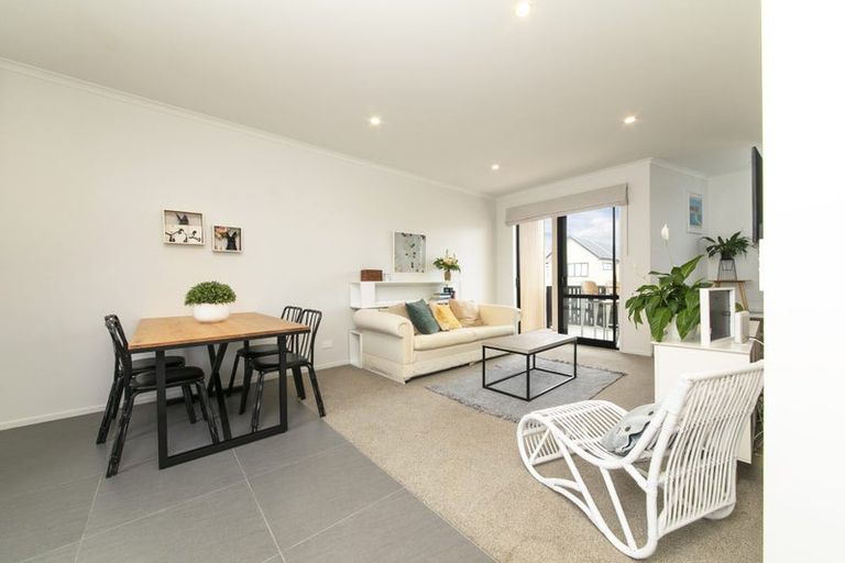 Photo of property in 5 Onekiritea Road, Hobsonville, Auckland, 0616