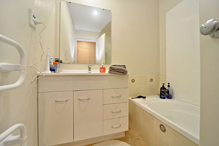 Photo of property in 40 Chapel Road, Flat Bush, Auckland, 2019
