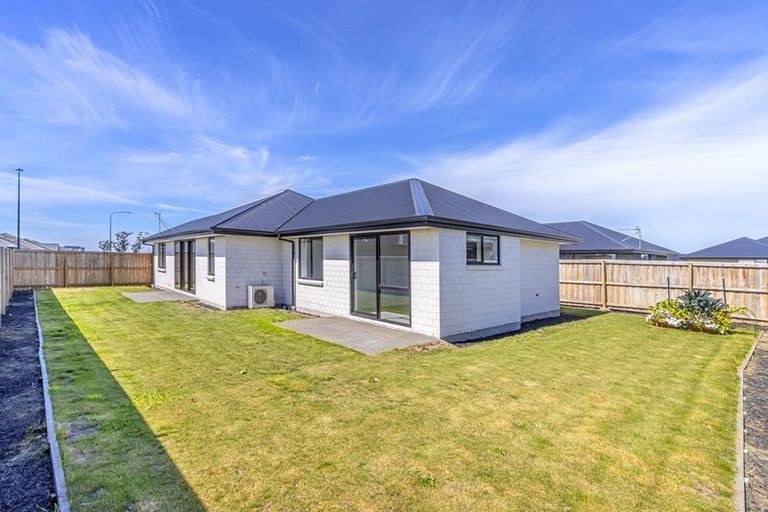 Photo of property in 61 Northmoor Boulevard, Rolleston, 7615