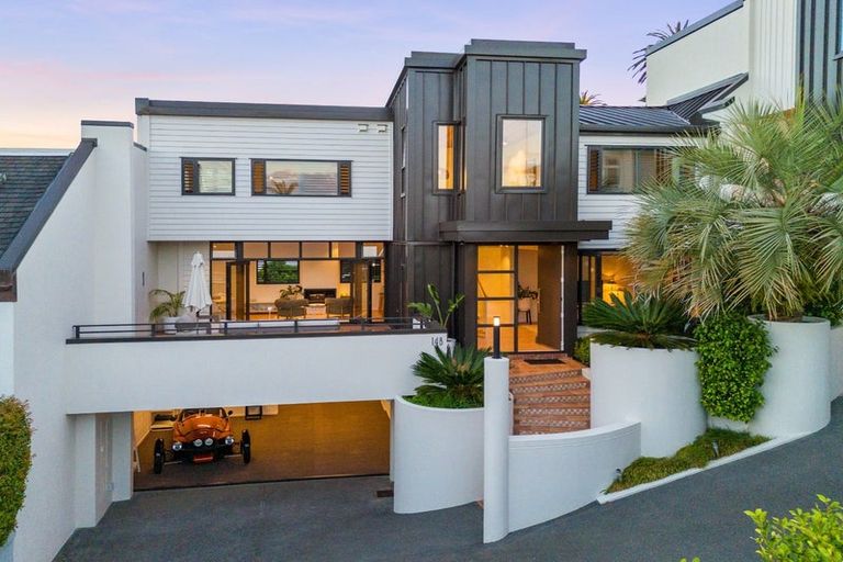 Photo of property in 14b Alfred Street, Northcote Point, Auckland, 0627
