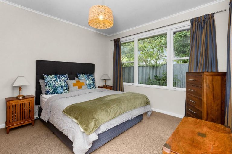 Photo of property in 9 Neeve Place, Taradale, Napier, 4112