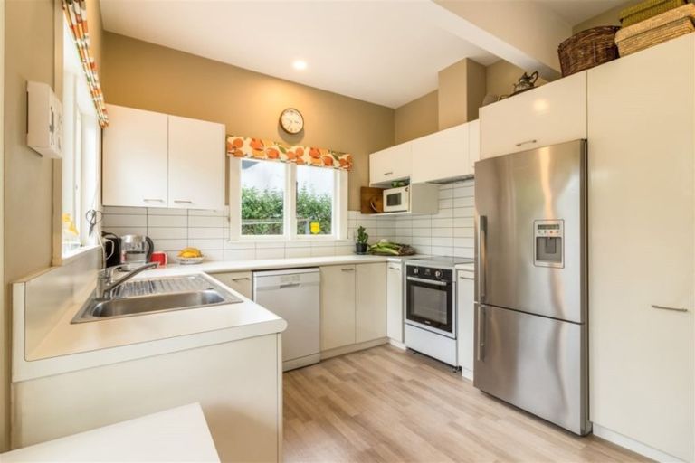 Photo of property in 3 Totara Street, Marton, 4710