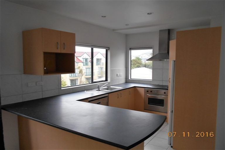 Photo of property in 1/142 Ghuznee Street, Te Aro, Wellington, 6011