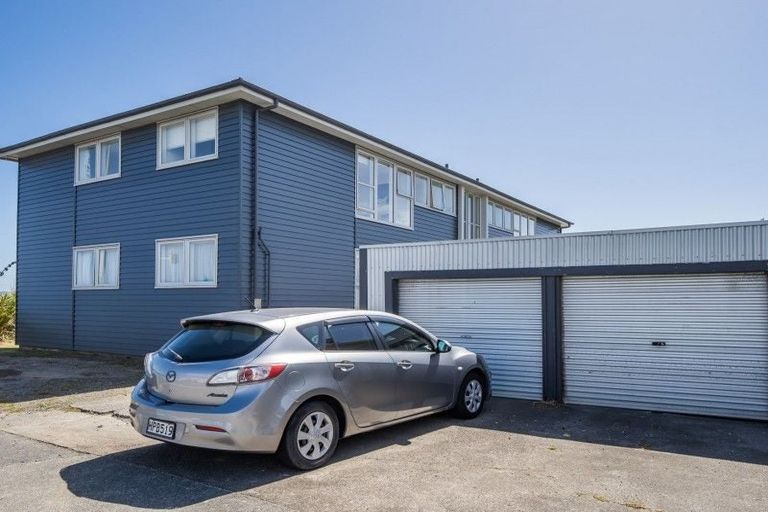 Photo of property in 1-4/193 The Esplanade, Petone, Lower Hutt, 5012