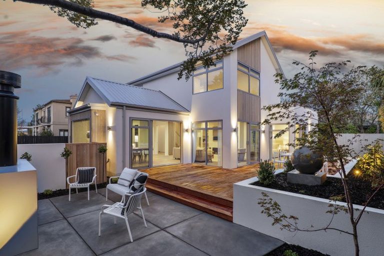 Photo of property in 20a Gordon Avenue, St Albans, Christchurch, 8014