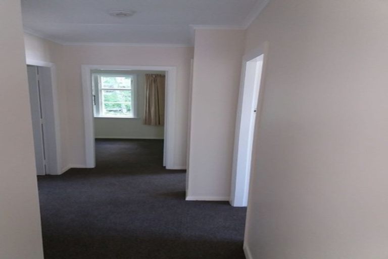 Photo of property in 27 Fraser Street, Wainuiomata, Lower Hutt, 5014