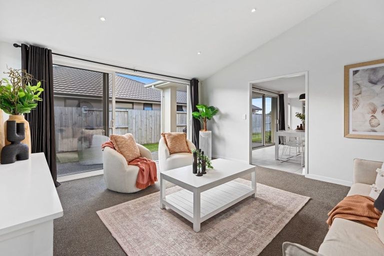 Photo of property in 63 Awatira Drive, Papamoa Beach, Papamoa, 3118