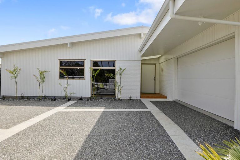 Photo of property in Mangorei Road, Strandon, 4312