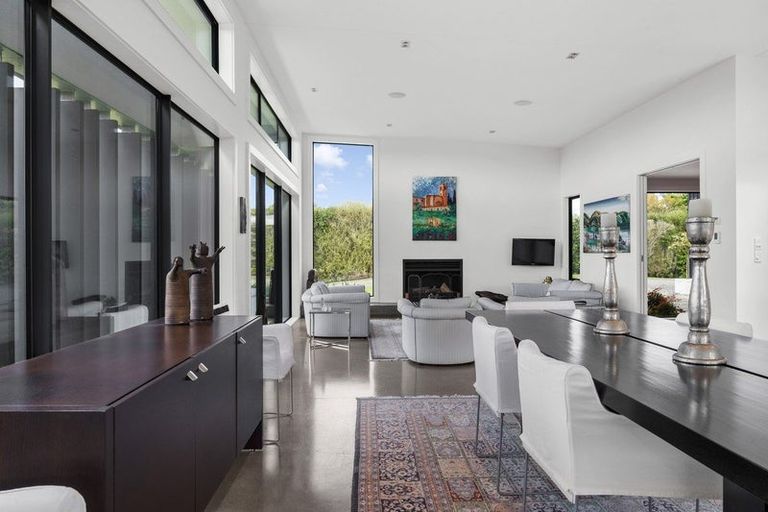 Photo of property in 9 Birdie Way, Martinborough, 5711