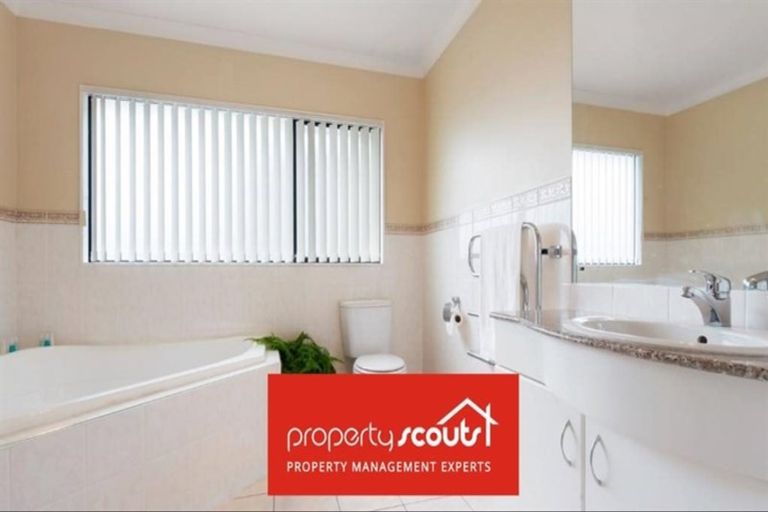 Photo of property in 3 Parani Court, Te Atatu Peninsula, Auckland, 0610