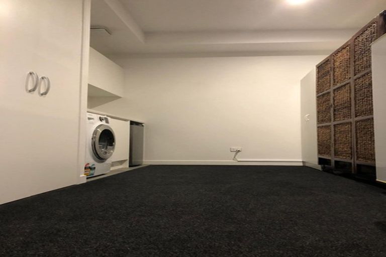 Photo of property in 28 Catalina Drive, Hobsonville, Auckland, 0616