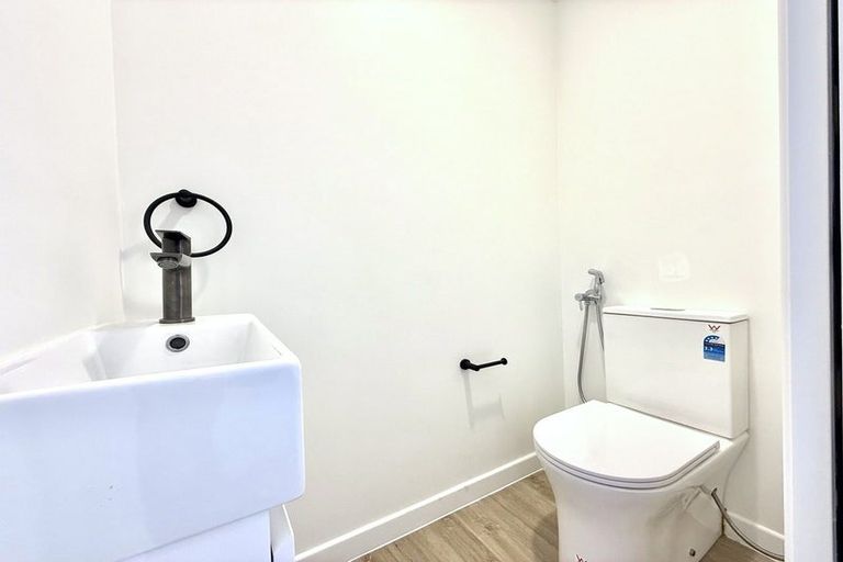 Photo of property in 38 Lyttelton Avenue, Forrest Hill, Auckland, 0620
