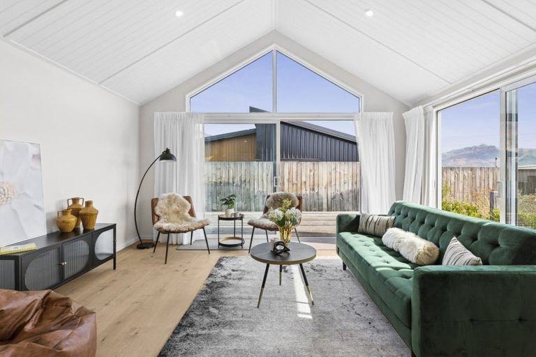 Photo of property in 55 Farrant Drive, Wanaka, 9305