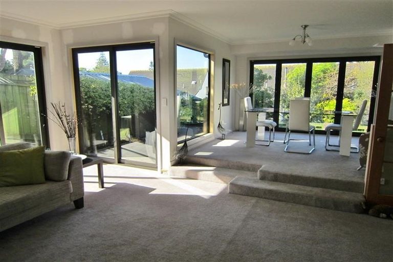 Photo of property in 10 Arthur Street, Paraparaumu Beach, Paraparaumu, 5032