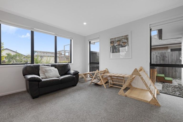 Photo of property in 5 Oka Street, Papamoa Beach, Papamoa, 3118