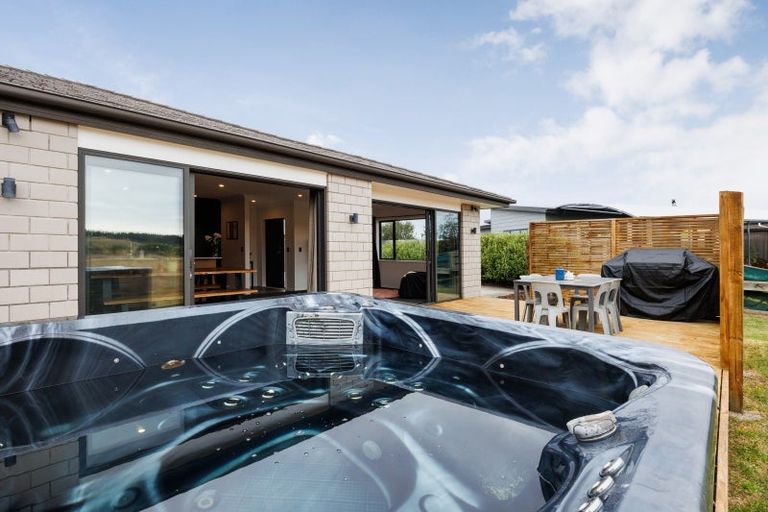 Photo of property in 13 Oxnam Place, Foxton Beach, Foxton, 4815