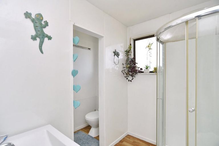 Photo of property in 90 Bayswater Crescent, Bromley, Christchurch, 8062