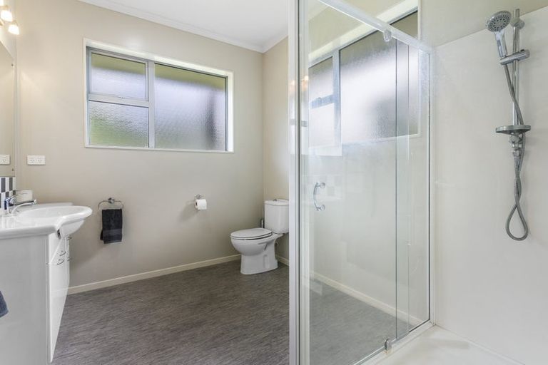 Photo of property in 300 Glenbrook Beach Road, Glenbrook, Waiuku, 2681