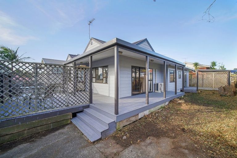 Photo of property in 19 Tane Street, New Lynn, Auckland, 0600