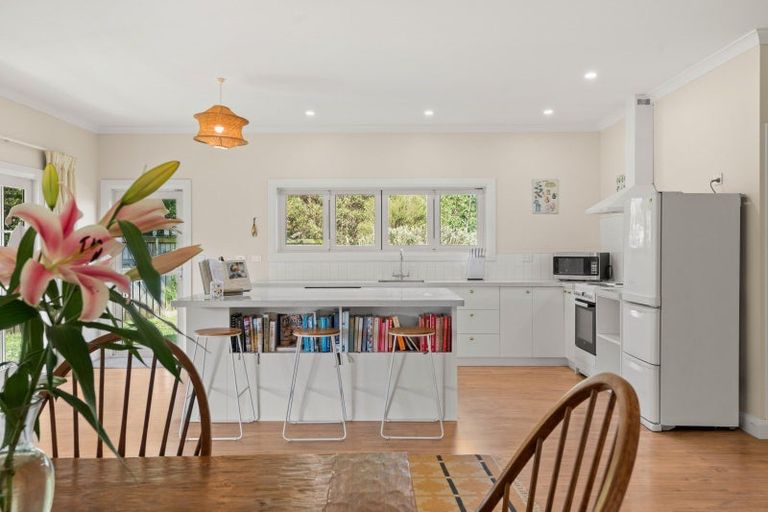Photo of property in 6 Mckerrow Place, Featherston, 5710