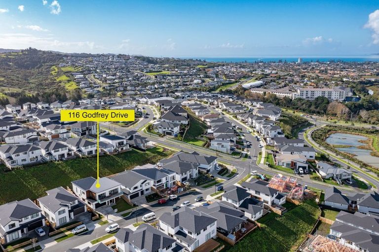 Photo of property in 116 Godfrey Drive, Orewa, 0931