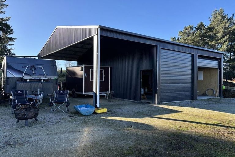 Photo of property in 2 Hill Street, Macraes, Palmerston, 9483