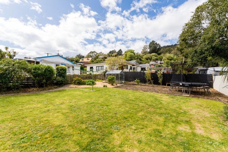 Photo of property in 10a Wharfdale Street, Macandrew Bay, Dunedin, 9014