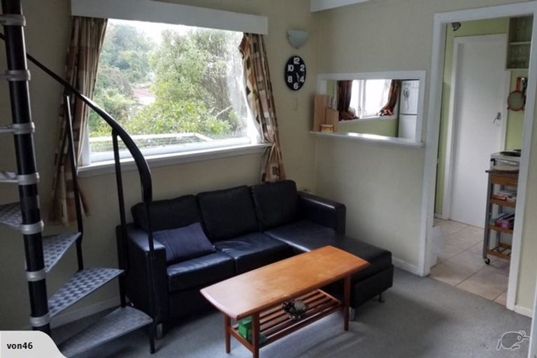 Photo of property in 75 Todman Street, Brooklyn, Wellington, 6021