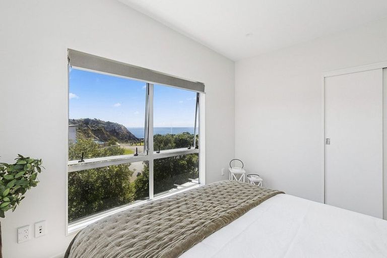 Photo of property in 1/18 Lambley Road, Titahi Bay, Porirua, 5022