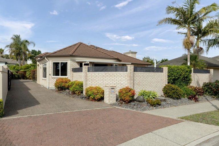 Photo of property in 34 Saint Heliers Place, Papamoa Beach, Papamoa, 3118