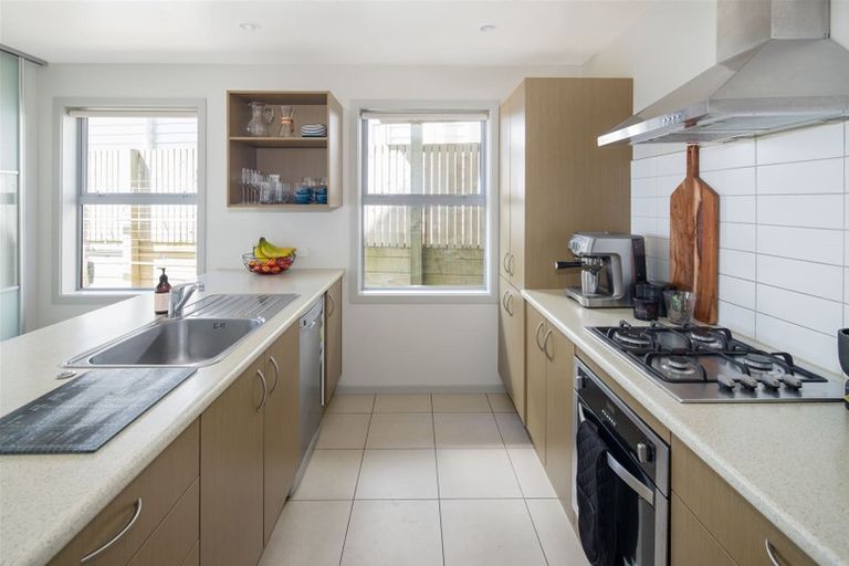 Photo of property in 19a Comber Place, Johnsonville, Wellington, 6037