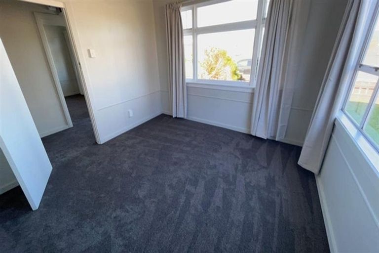 Photo of property in 23 Pakington Street, Westport, 7825