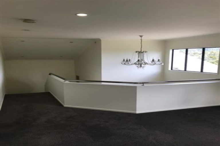 Photo of property in 10 Chamari Close, Titirangi, Auckland, 0604