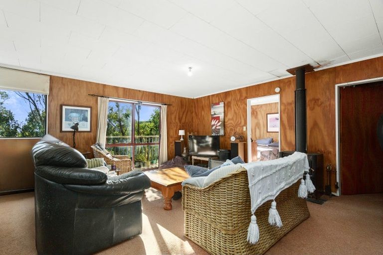 Photo of property in 8 Mount Cecil Road, Moonshine Valley, Porirua, 5381
