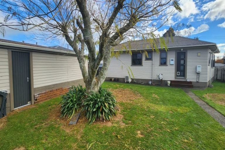 Photo of property in 27 Antonio Street, Stratford, 4332