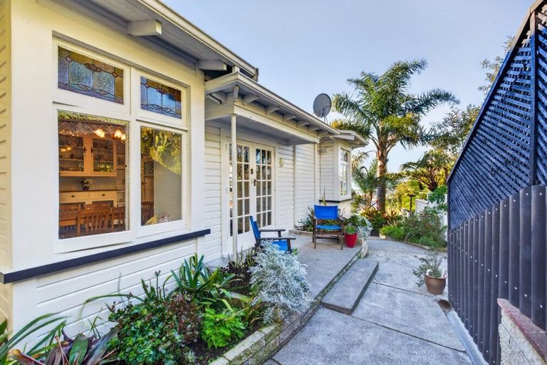 Photo of property in 40 Hospital Terrace, Hospital Hill, Napier, 4110
