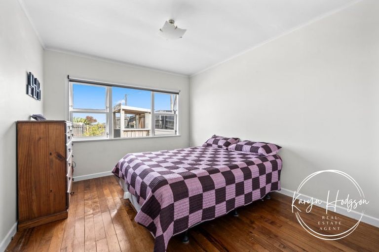 Photo of property in 103 Hurndall Street East, Maungaturoto, 0520