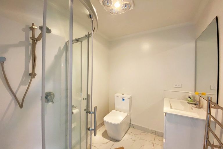 Photo of property in 105u2 Knighton Road, Hillcrest, Hamilton, 3216